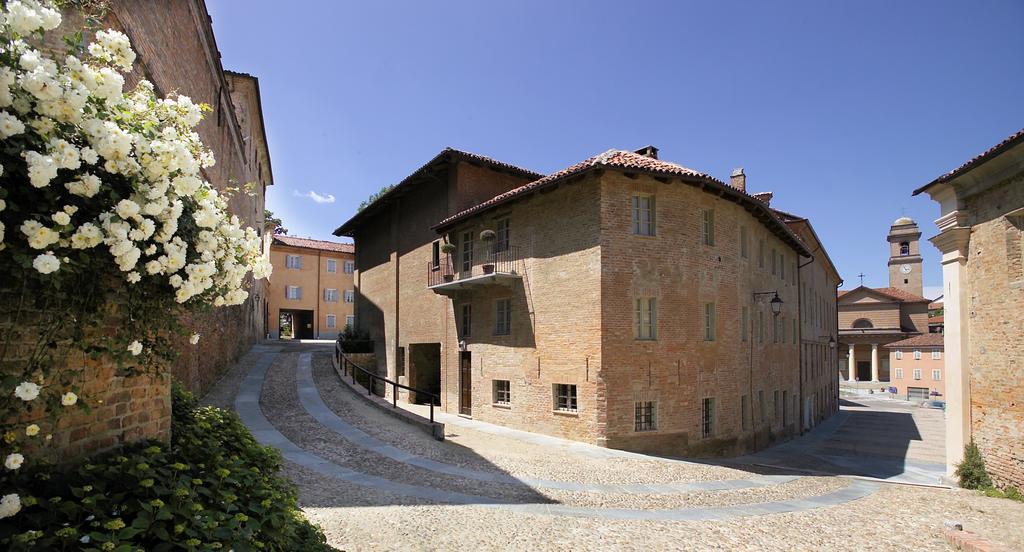 Marchesi Alfieri - Cantine E Ospitalita San Martino Alfieri Ngoại thất bức ảnh