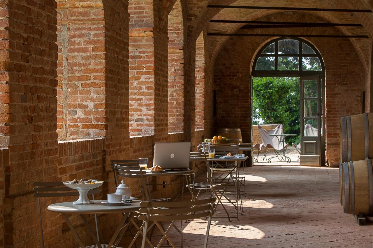 Marchesi Alfieri - Cantine E Ospitalita San Martino Alfieri Ngoại thất bức ảnh